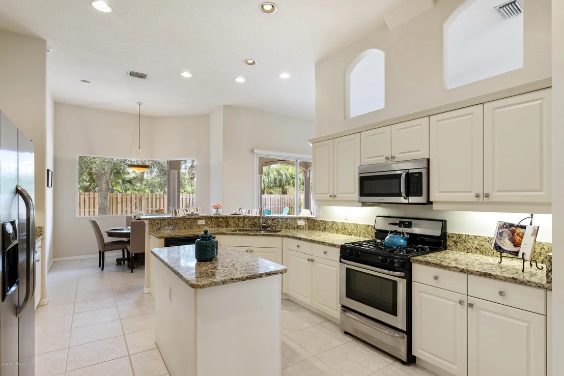 Photo of 2611 Canterbury Circle