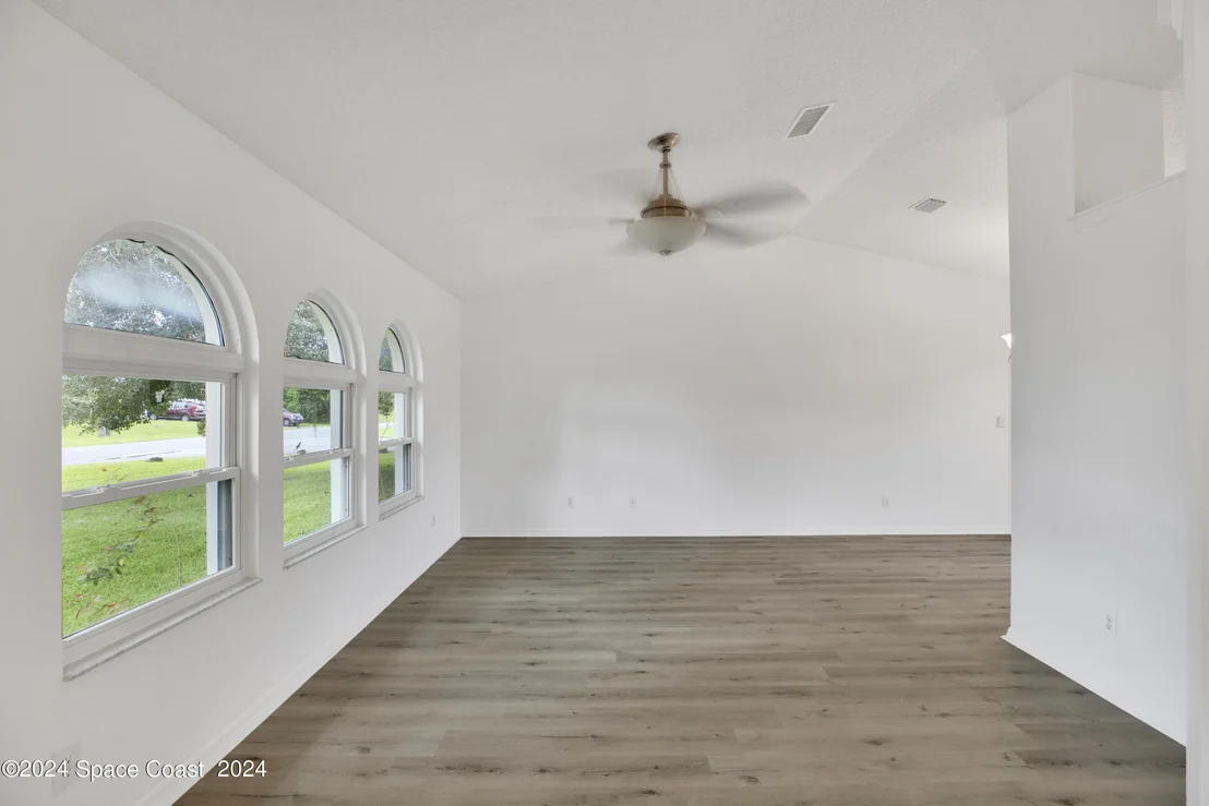Photo of 4550 Robert Street