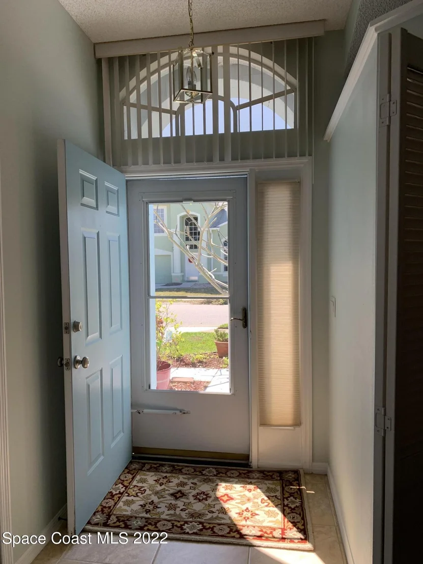 Photo of 982 Shaw Circle