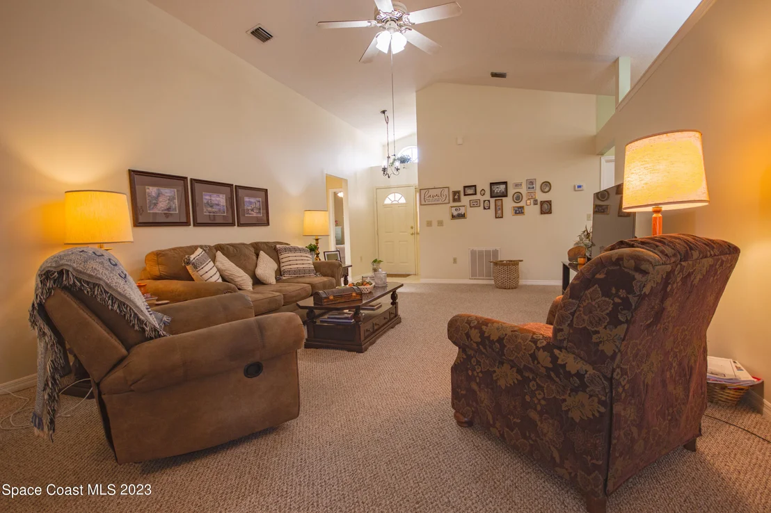 Photo of 1058 S Fork Circle