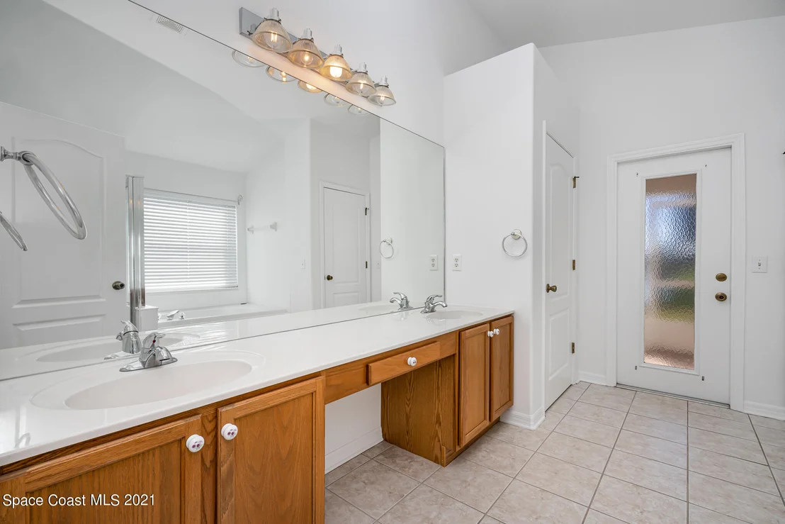Photo of 4887 Worthington Circle