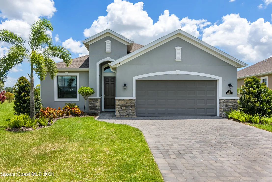 Photo of 7407 Bluemink Lane