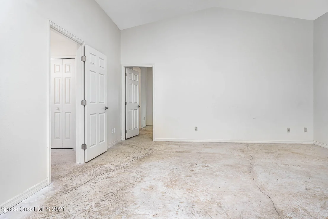 Photo of 1568 Independence Avenue
