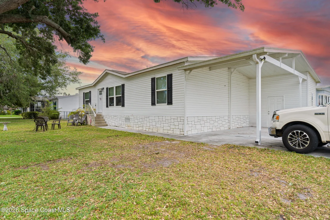 Photo of 958 Pecan Circle