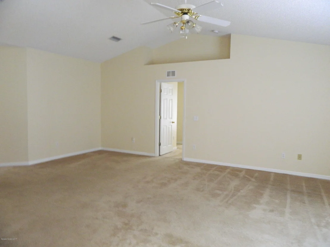 Photo of 3256 Reef Road SE