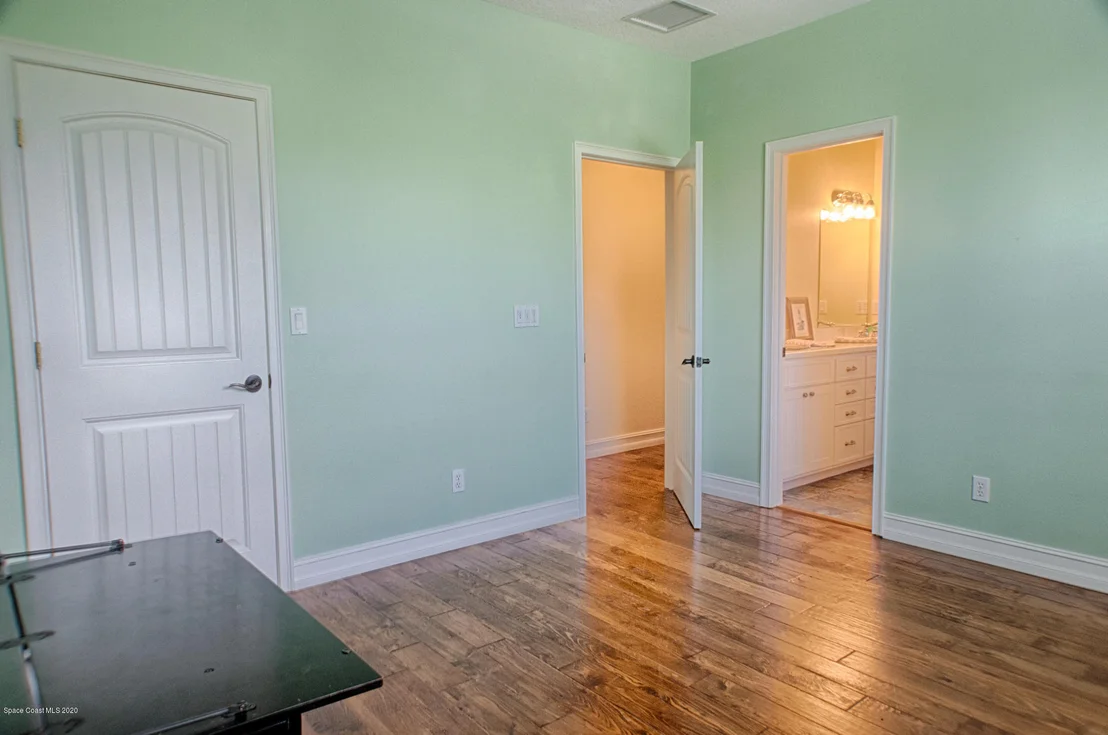 Photo of 5443 The Willows Drive