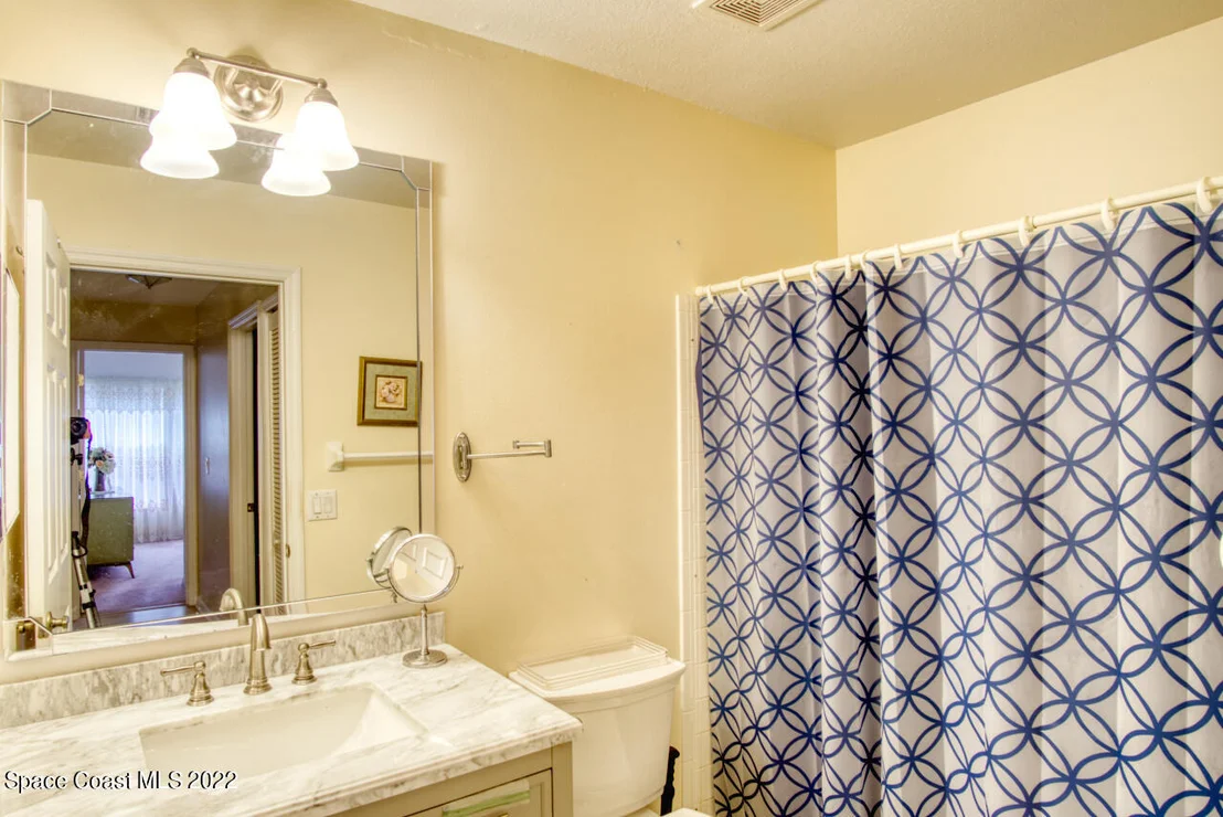 Photo of 1190 Meadowbrook Road NE