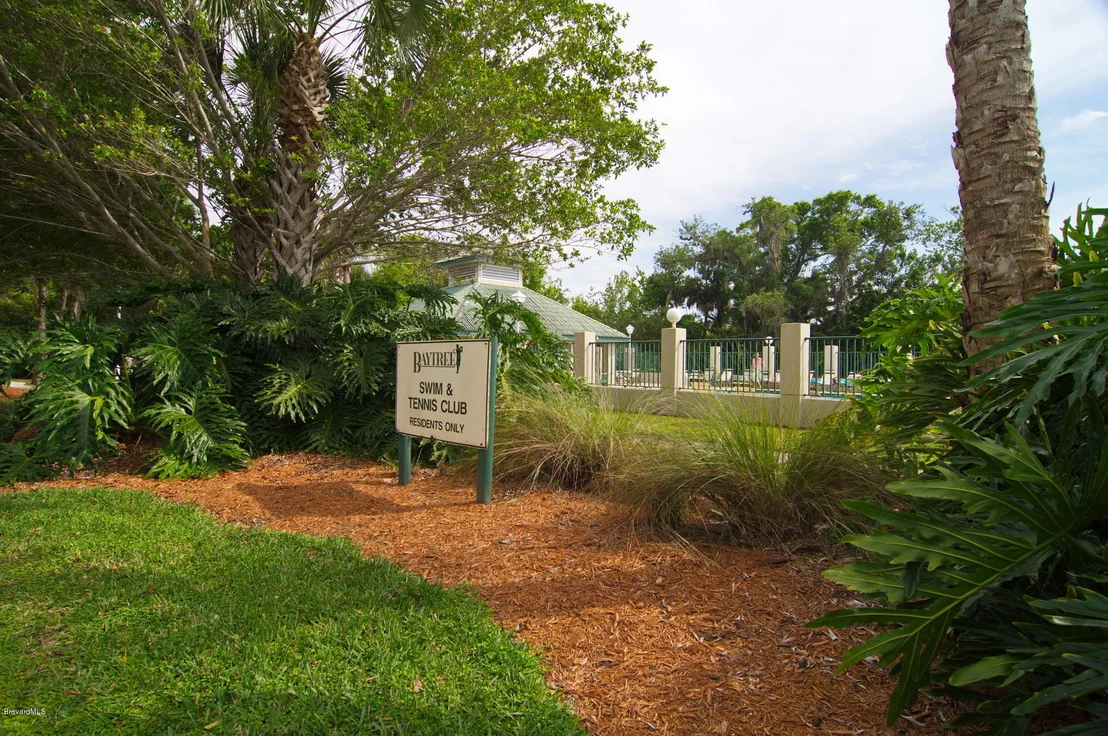 Photo of 8317 Cromwell Place