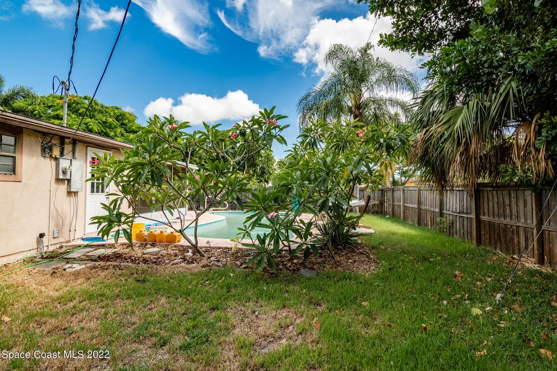 Photo of 847 Clarke Avenue