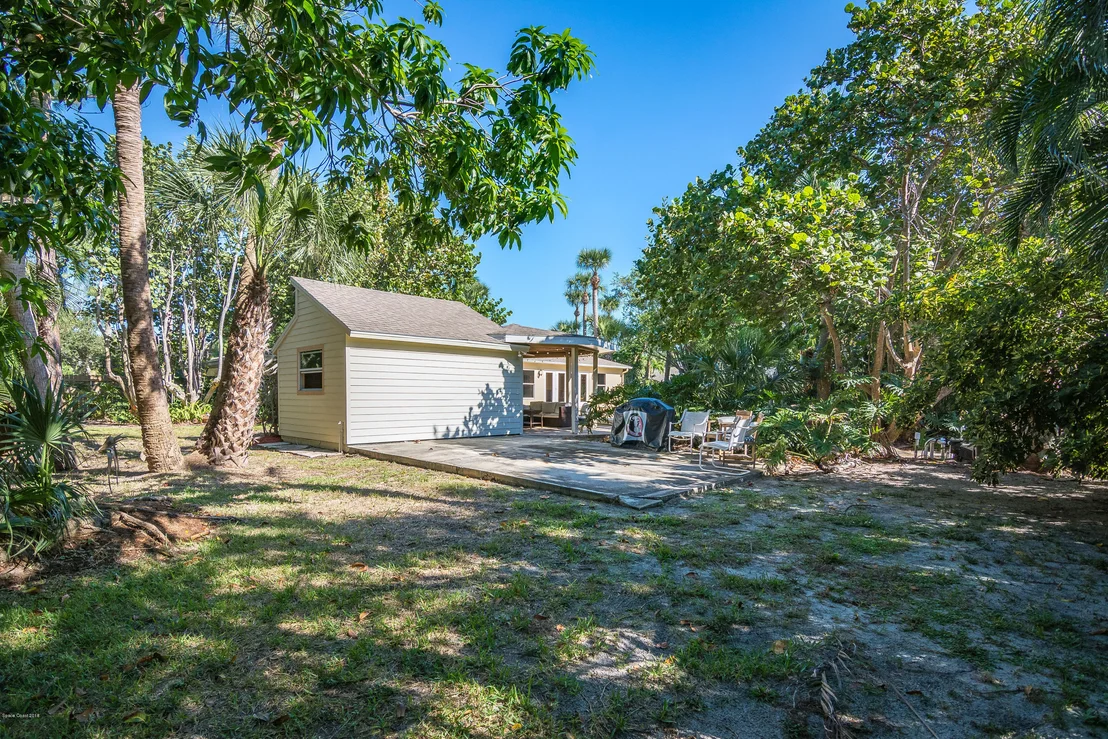 Photo of 413 Sunset Boulevard