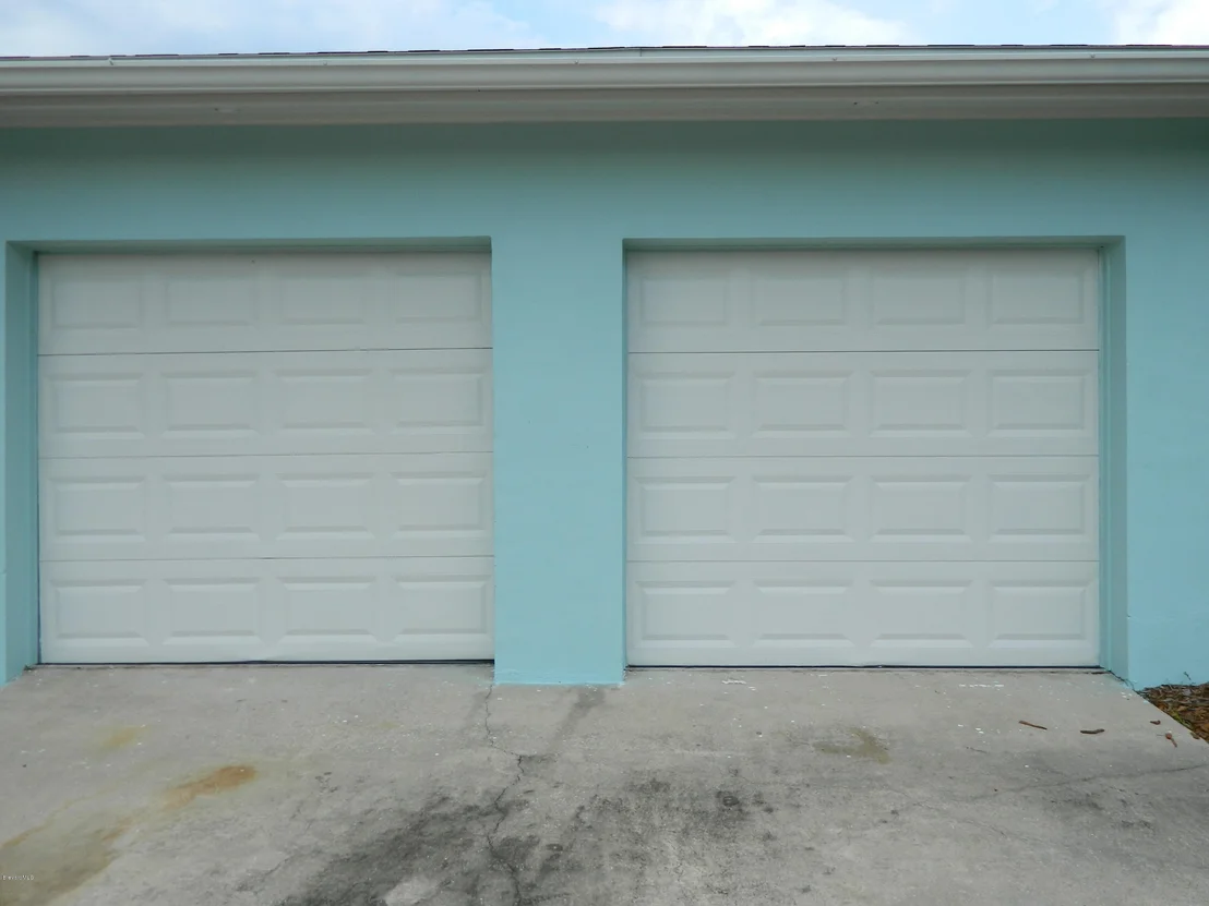 Photo of 1074 Tanglewood Lane