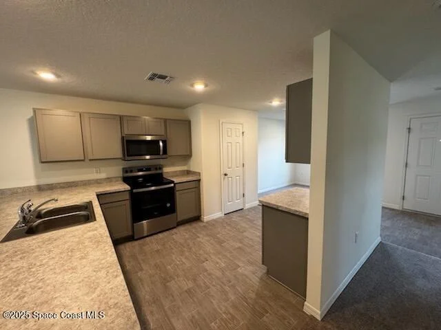 Photo of 3200 Trainfo Avenue SE