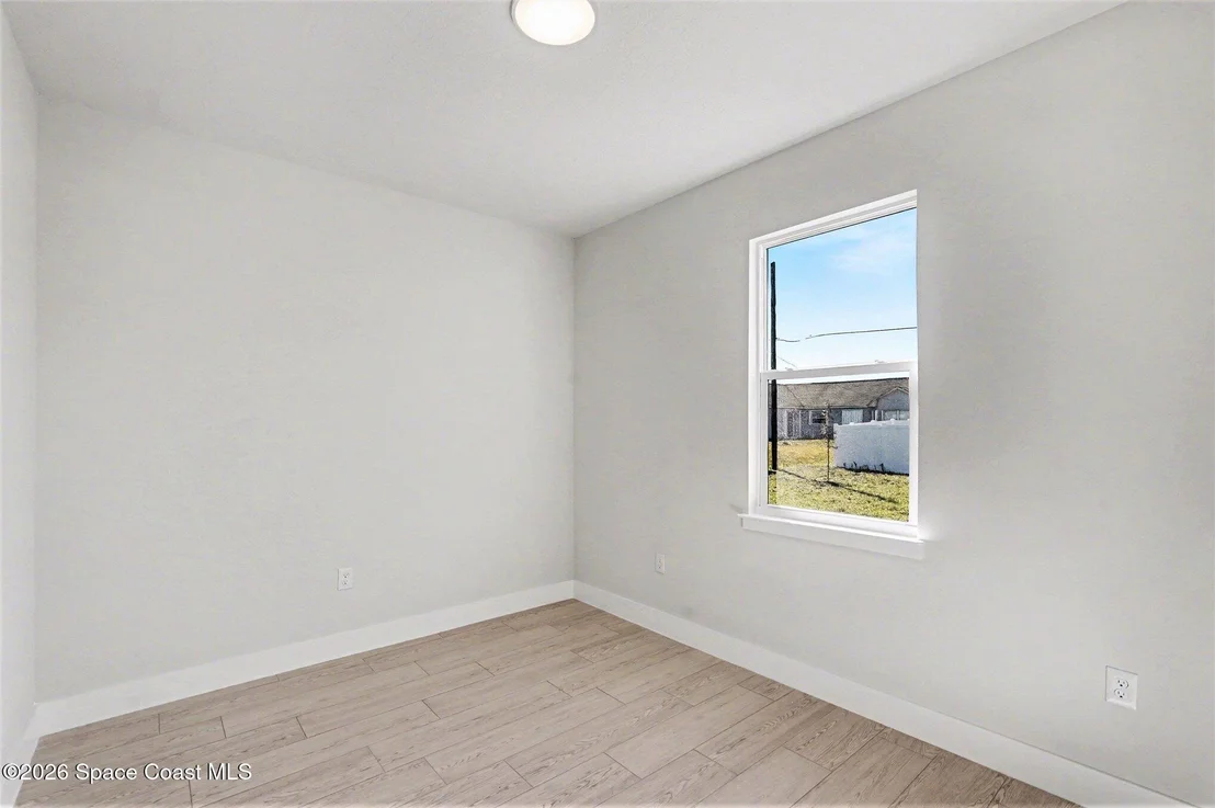 Photo of 1121 Pluto Street SE