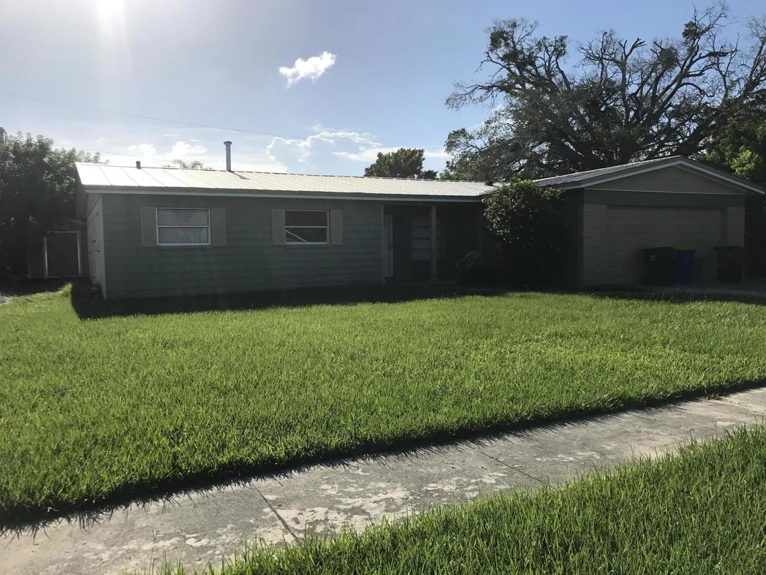 Photo of 1419 Floyd Drive