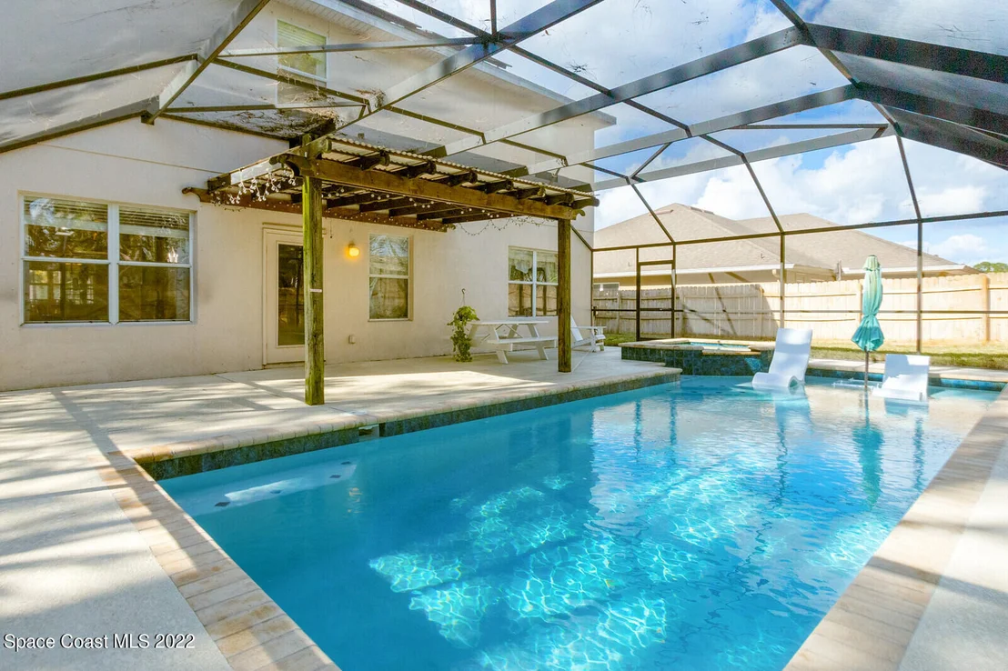 Photo of 2383 Merlin Drive
