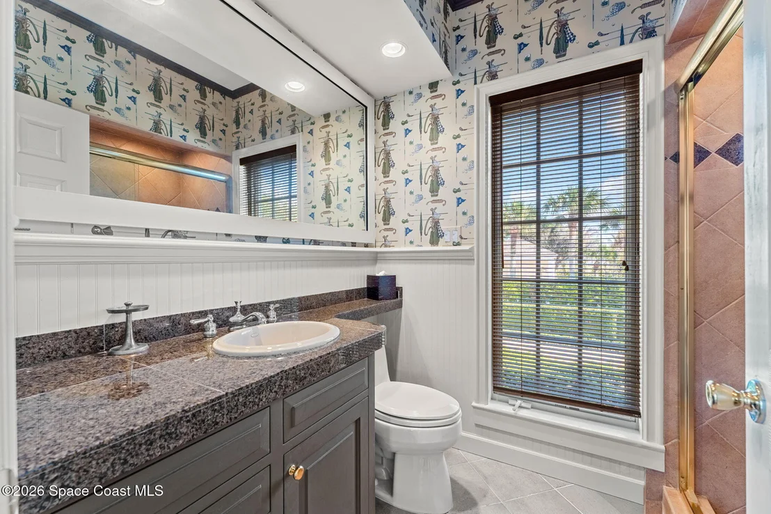 Photo of 680 Ocean Road