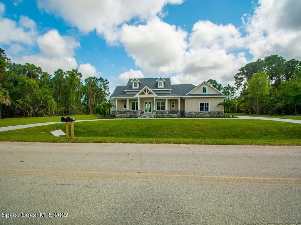 Photo of 7035 Indian River Boulevard