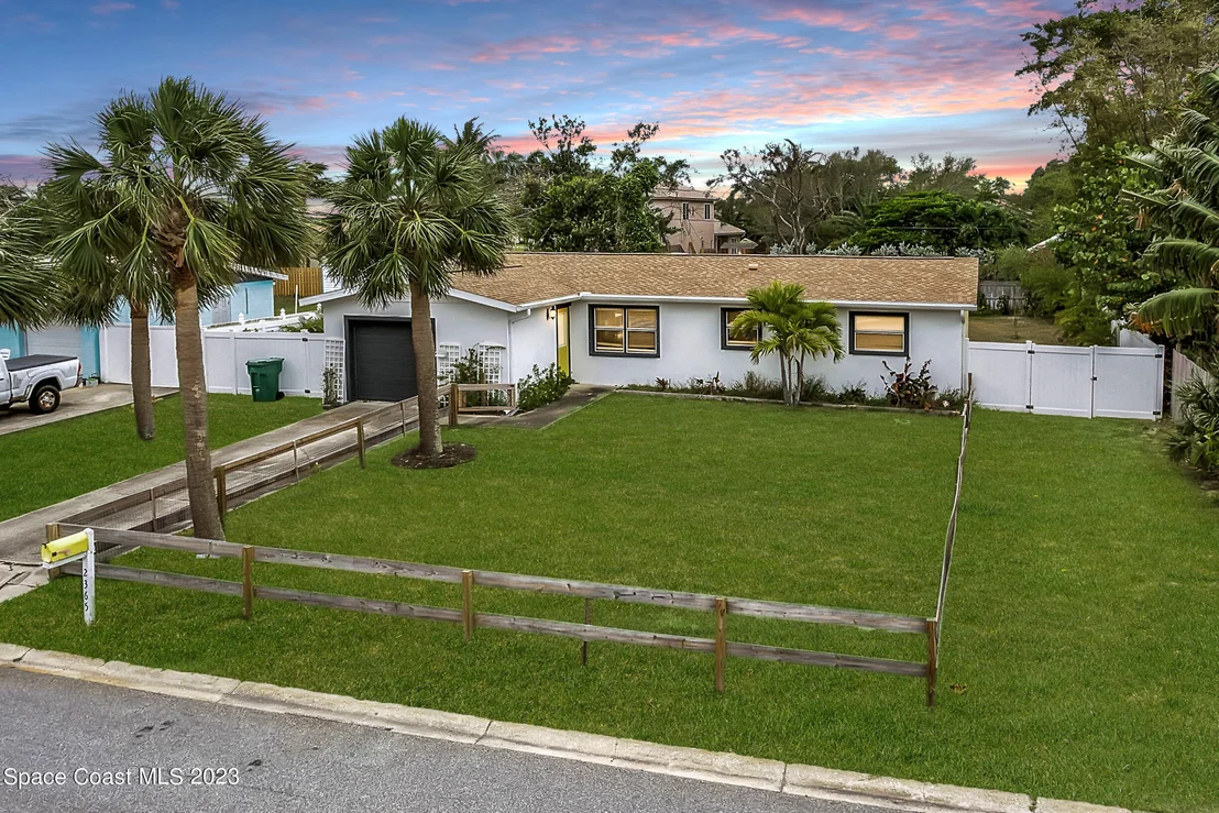 Photo of 2365 Abalone Avenue