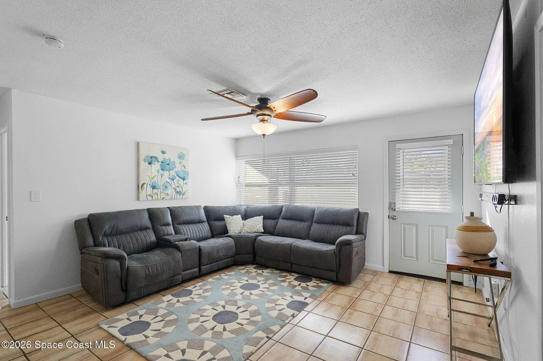 Photo of 727 Clarke Avenue