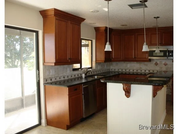 Photo of 983 Long Meadow Lane