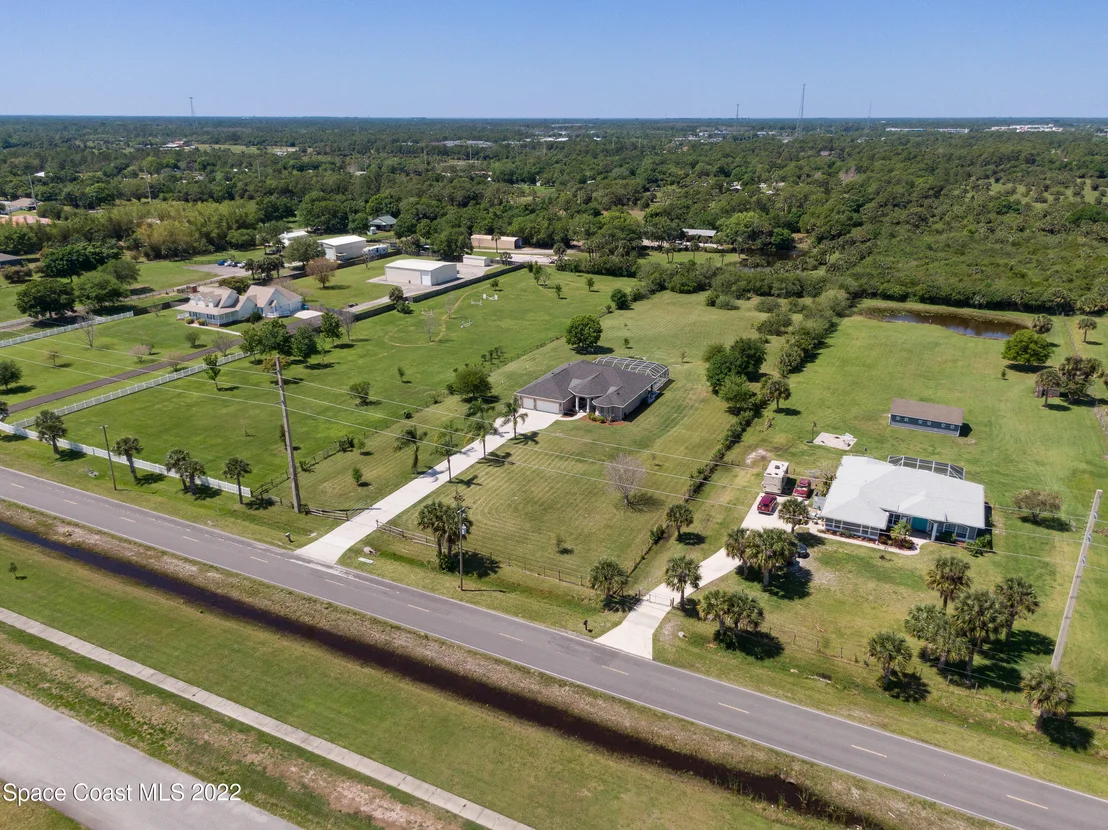 Photo of 1900 Weber Road