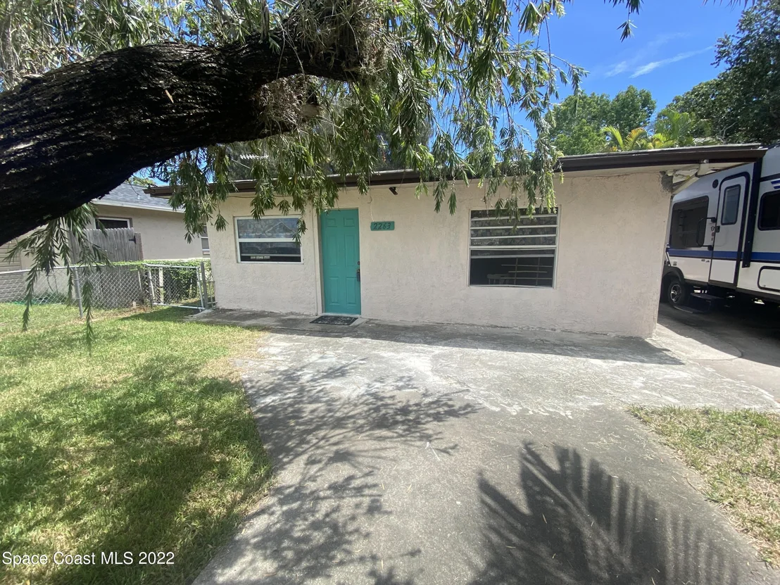 Photo of 2263 NE Monroe Street NE