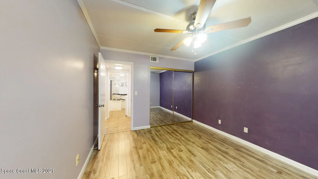 Photo of Unit 201 at 3901 Dixie Highway NE