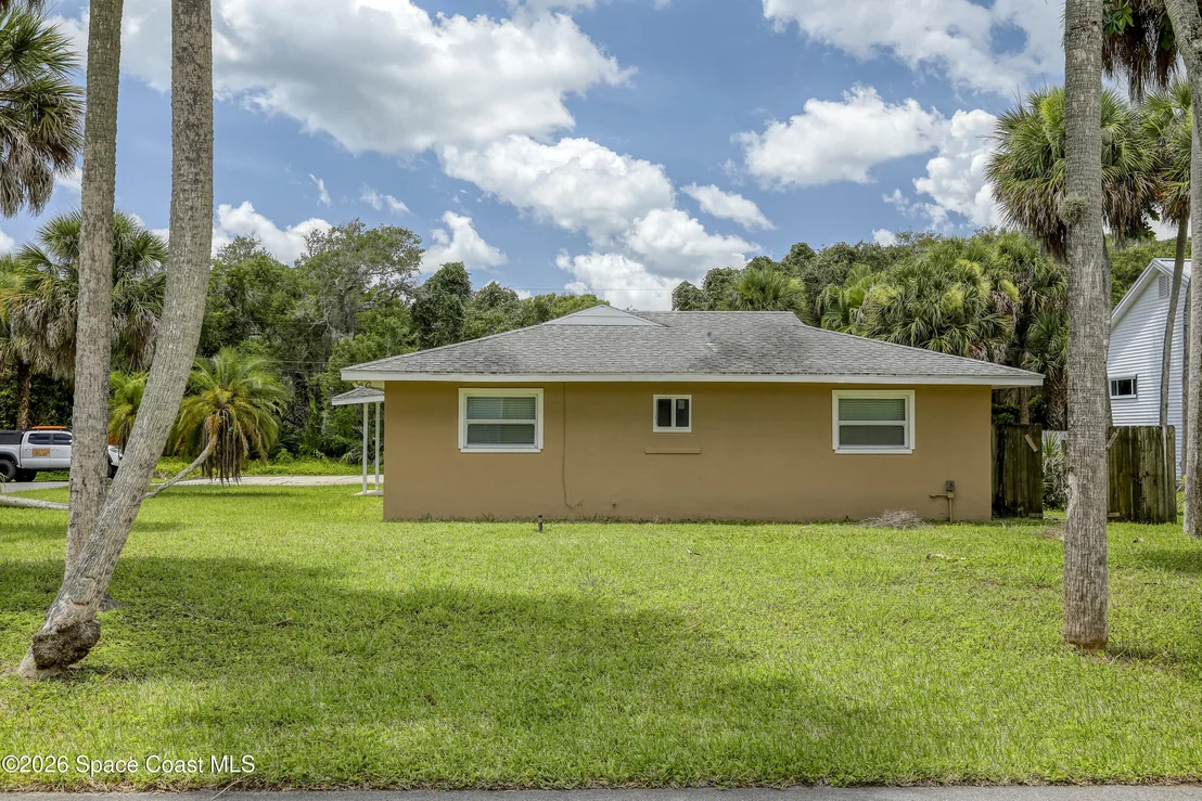 Photo of 215 Pelican Drive