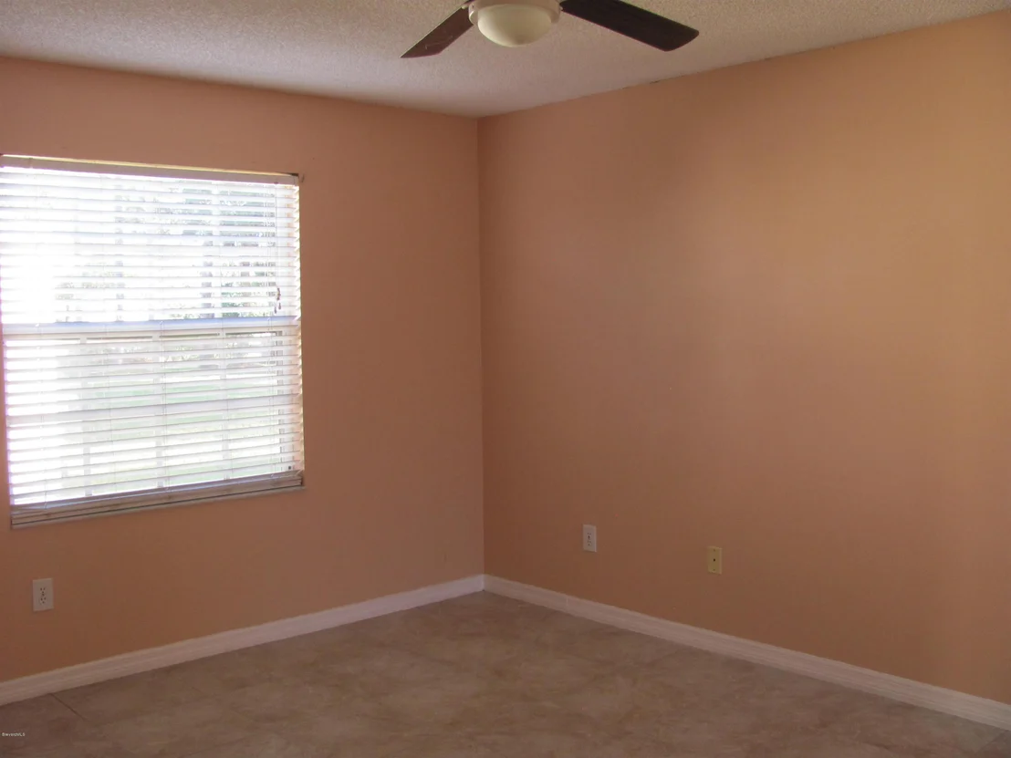 Photo of 835 NE Bracken