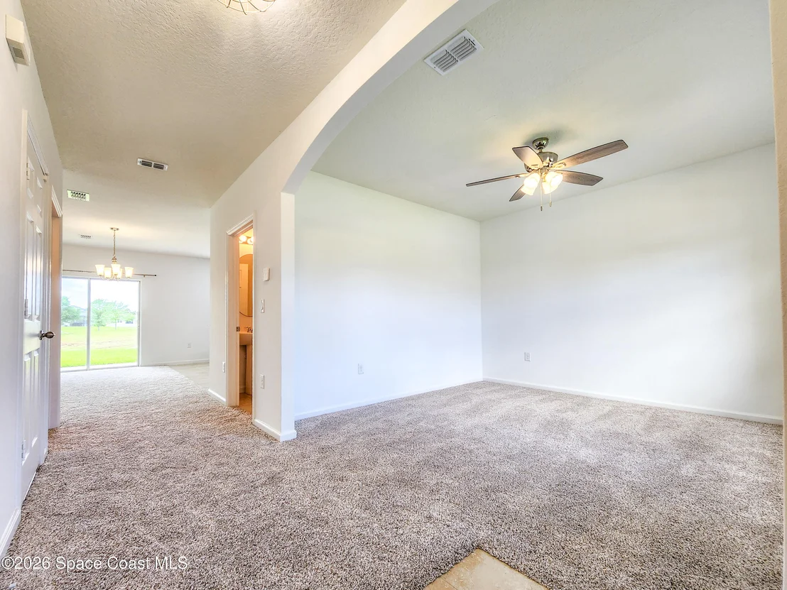 Photo of 422 Moray Drive