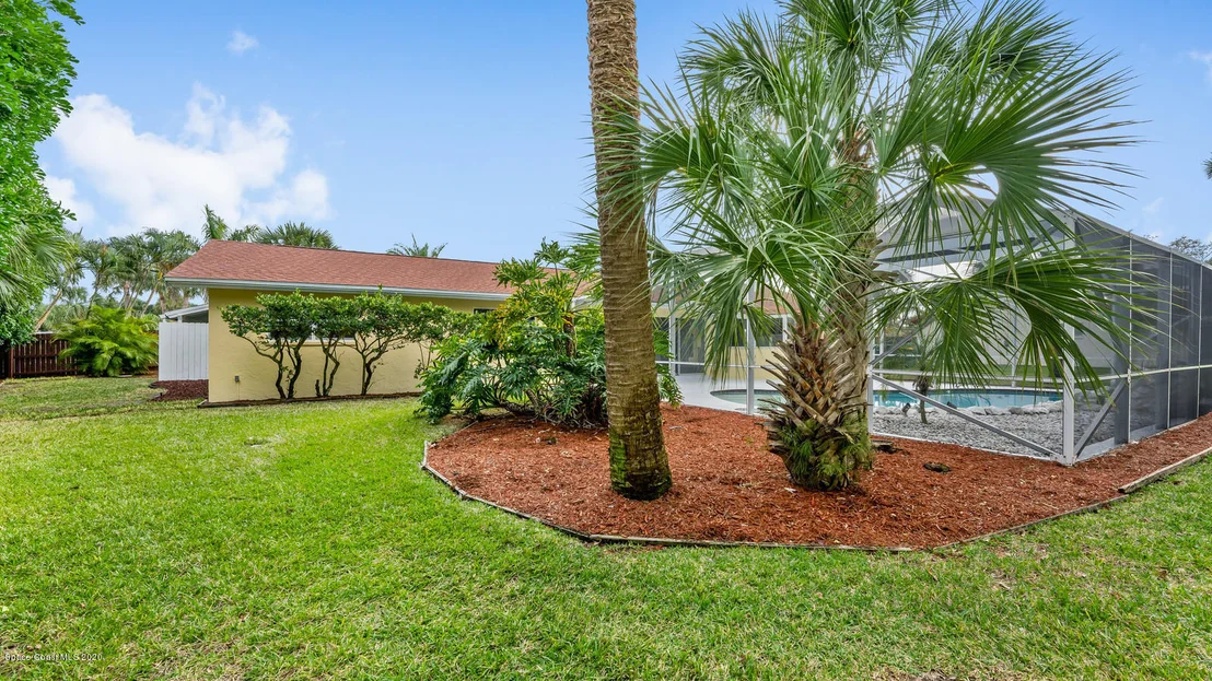 Photo of 304 Sand Pine Road