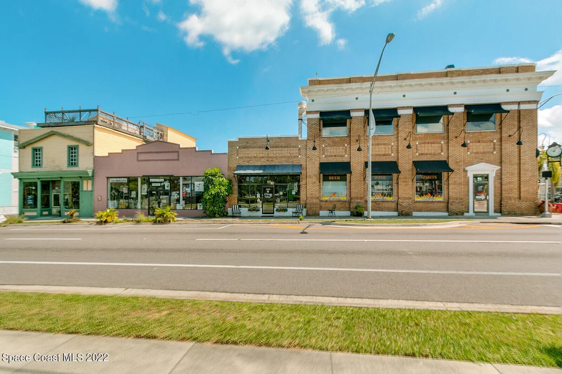 Photo of 505 Coral Drive