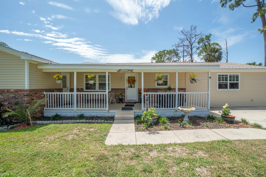 Photo of 3635 Hield Road