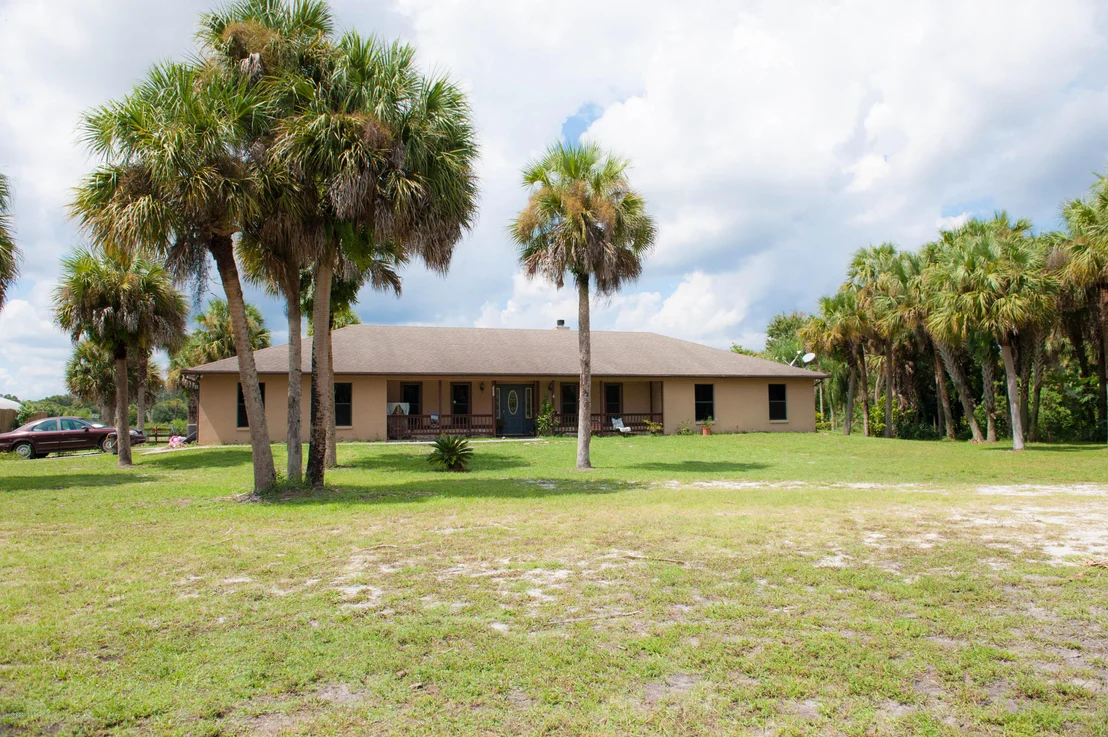 Photo of 5490 Pine Street