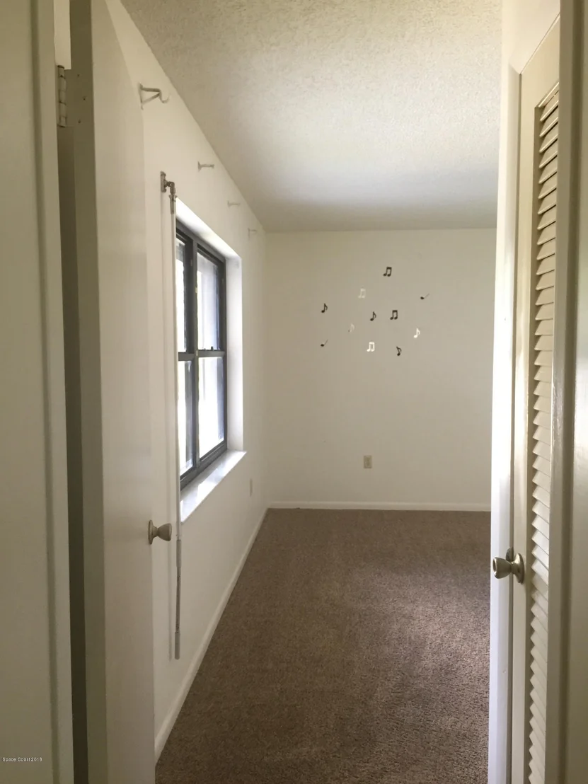 Photo of 851 Edwards Street NE