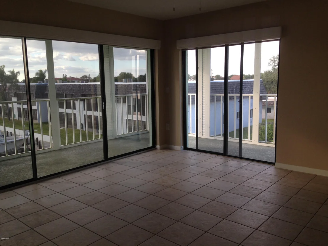 Photo of Unit 2305 at 1750 Commodore Boulevard