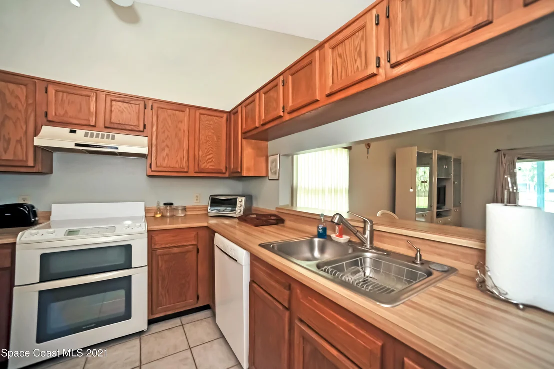 Photo of 1691 Clover Circle
