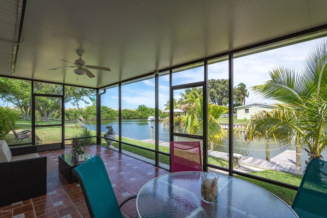 Photo of 445 Sparrow Drive