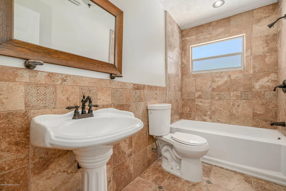 Photo of 4230 Lakeglen Drive