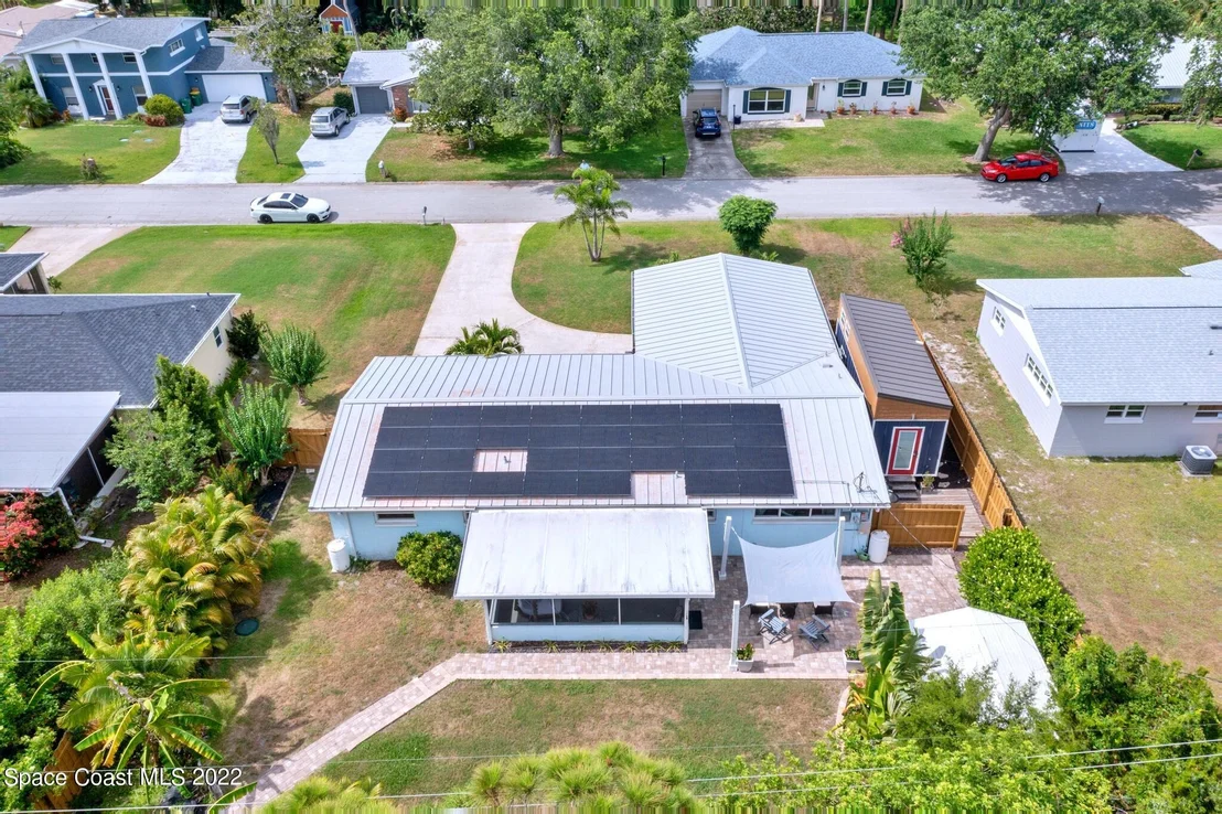 Photo of 130 Oakledge Drive