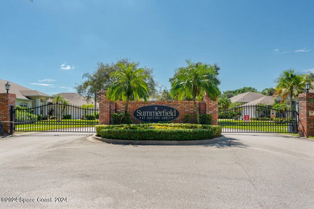 Photo of 2131 Windbrook Drive SE
