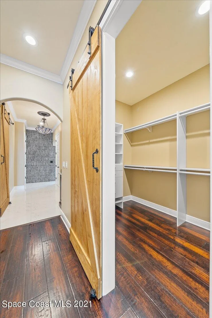 Photo of 300 2nd Avenue