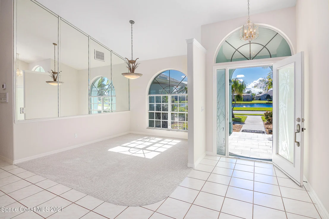 Photo of 2378 Golf Vista Boulevard