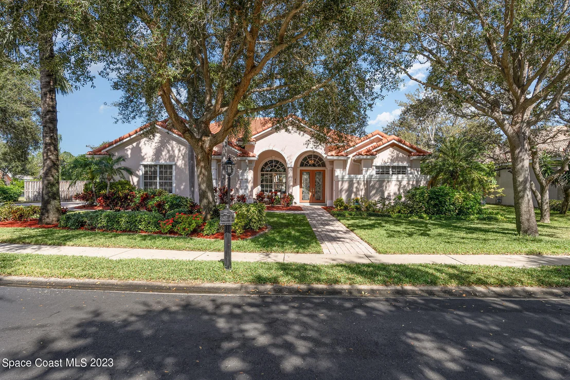Photo of 426 Southampton Drive
