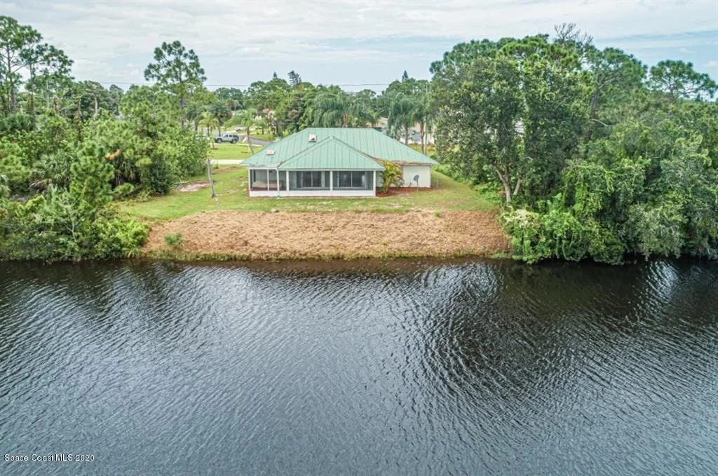 Photo of 668 Concha Drive
