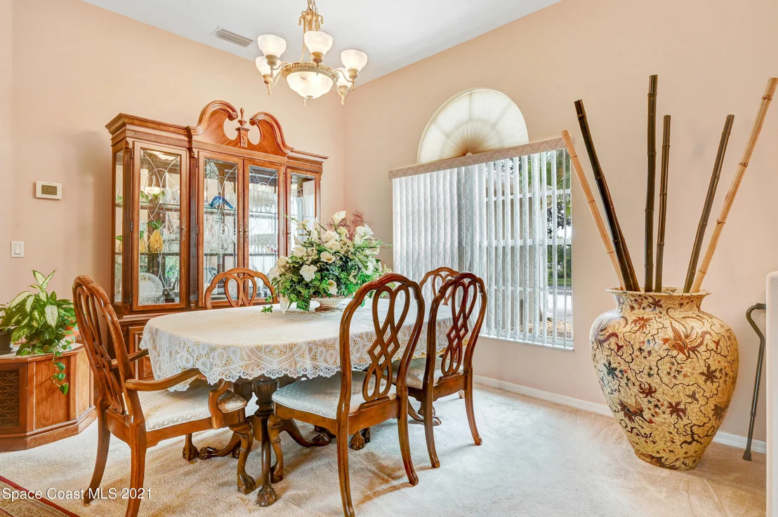 Photo of 5941 Newbury Circle
