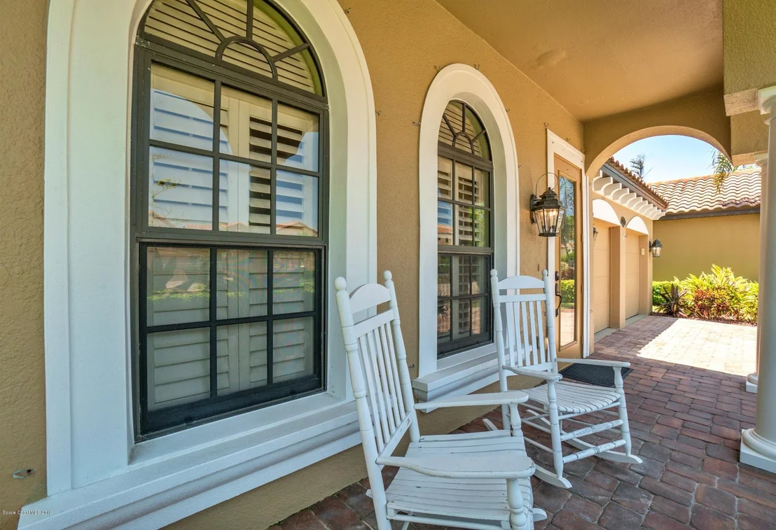Photo of 698 Monterey Drive