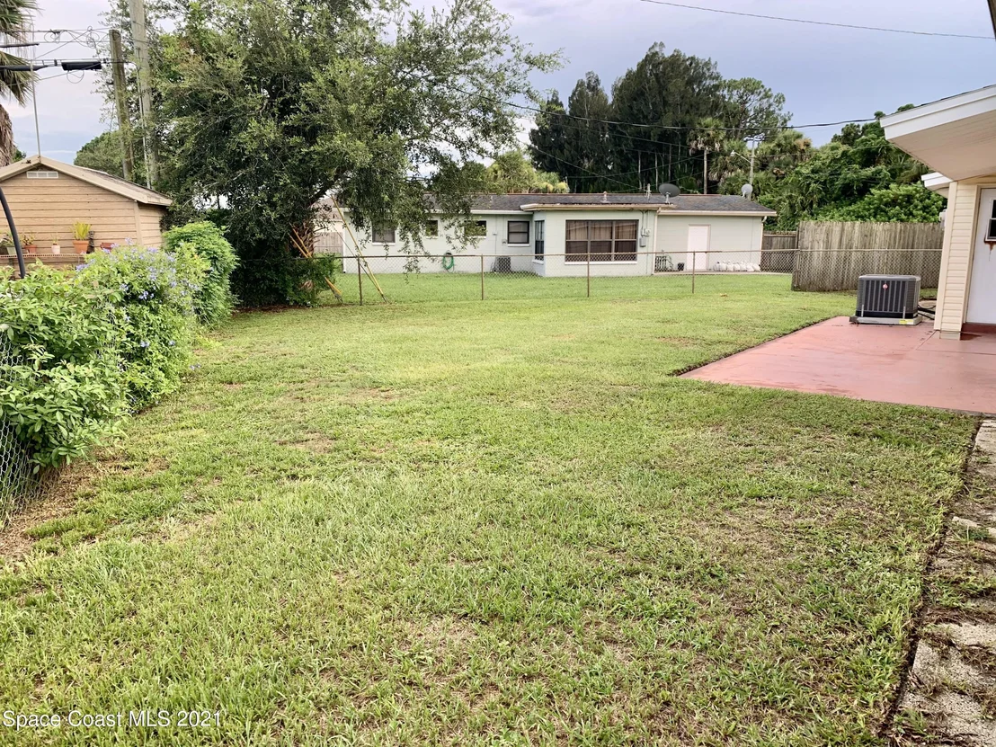 Photo of 899 Barclay Drive