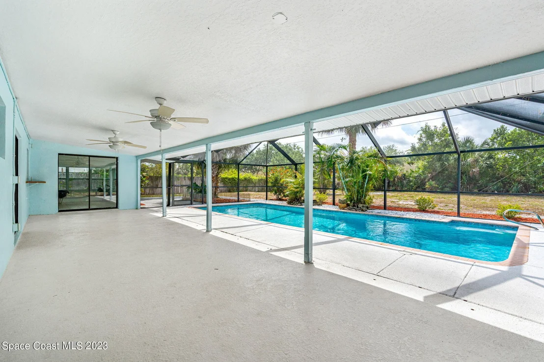Photo of 315 Arcadia Avenue