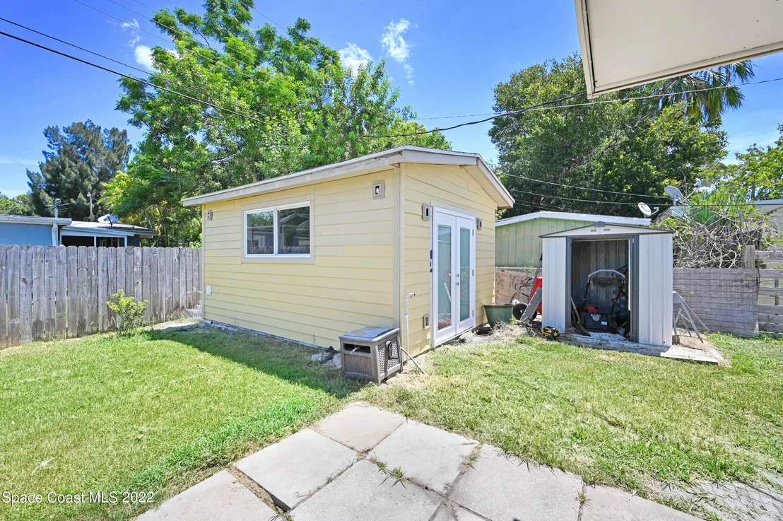 Photo of 1005 George Avenue